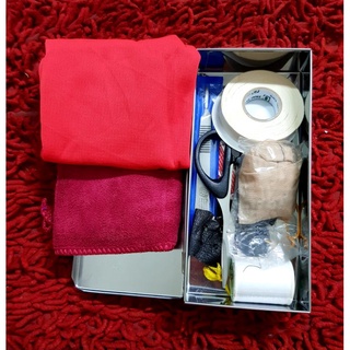 Hộp dụng cụ y tế cho gà