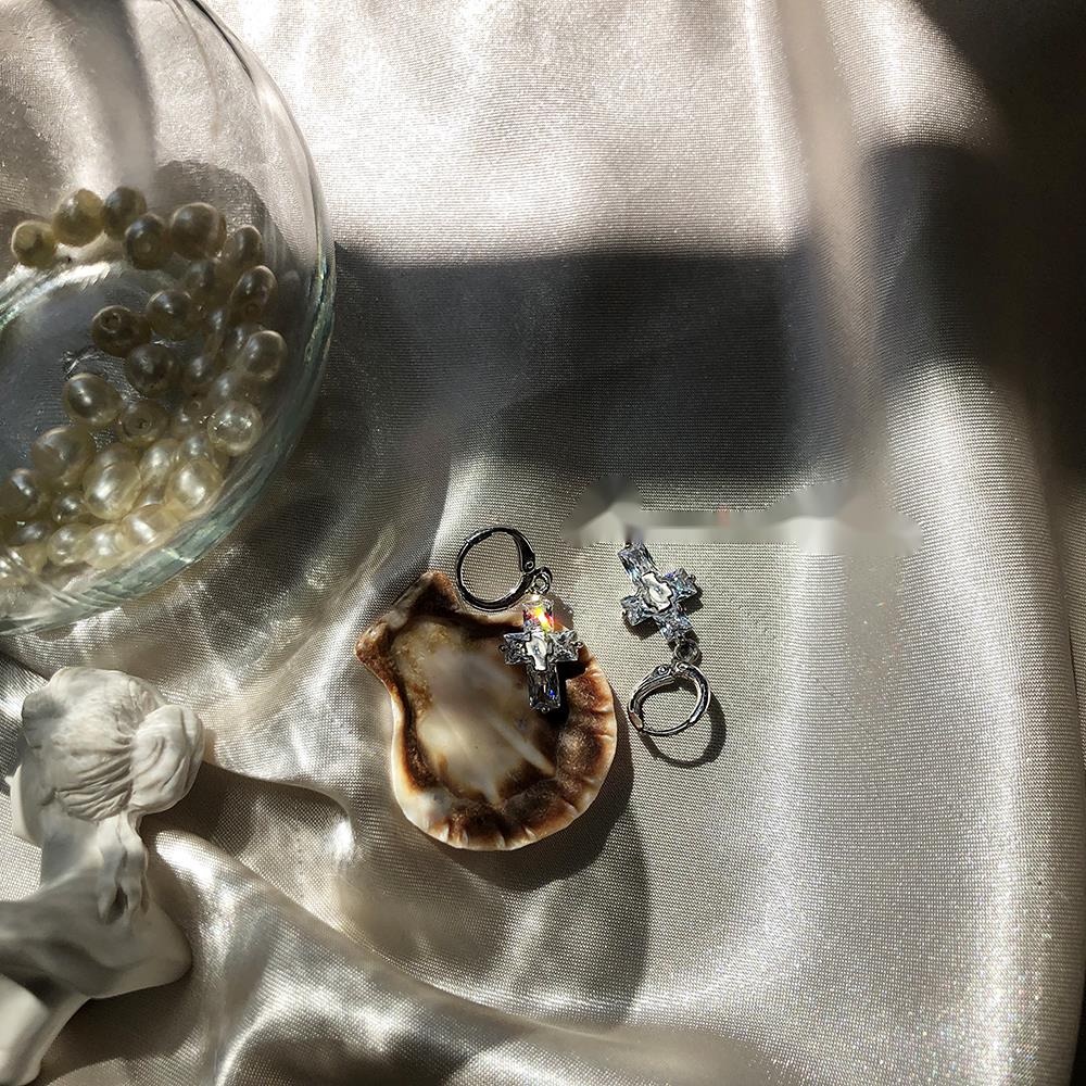 Khuyên Tai Hình Thánh Giá Đính Đá Zircon Tinh Xảo Phong Cách Hip Hop Thời Trang Cho Nam Và Nữ