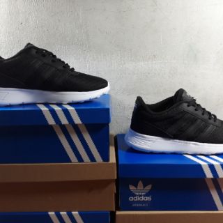Giày adidas thể thao