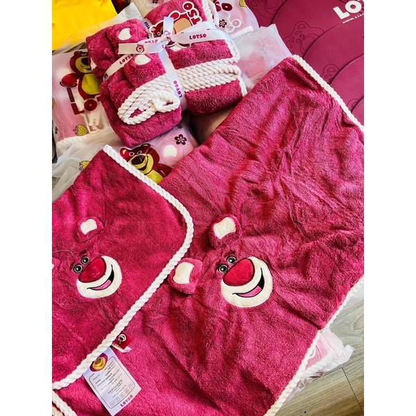Bộ Khăn Tắm Vải Lông Cừu San Hô  Mềm Mại Thấm Hút Không Phai Màu Họa Tiết Chú Gấu/ Dâu Tây Xinh Xắn