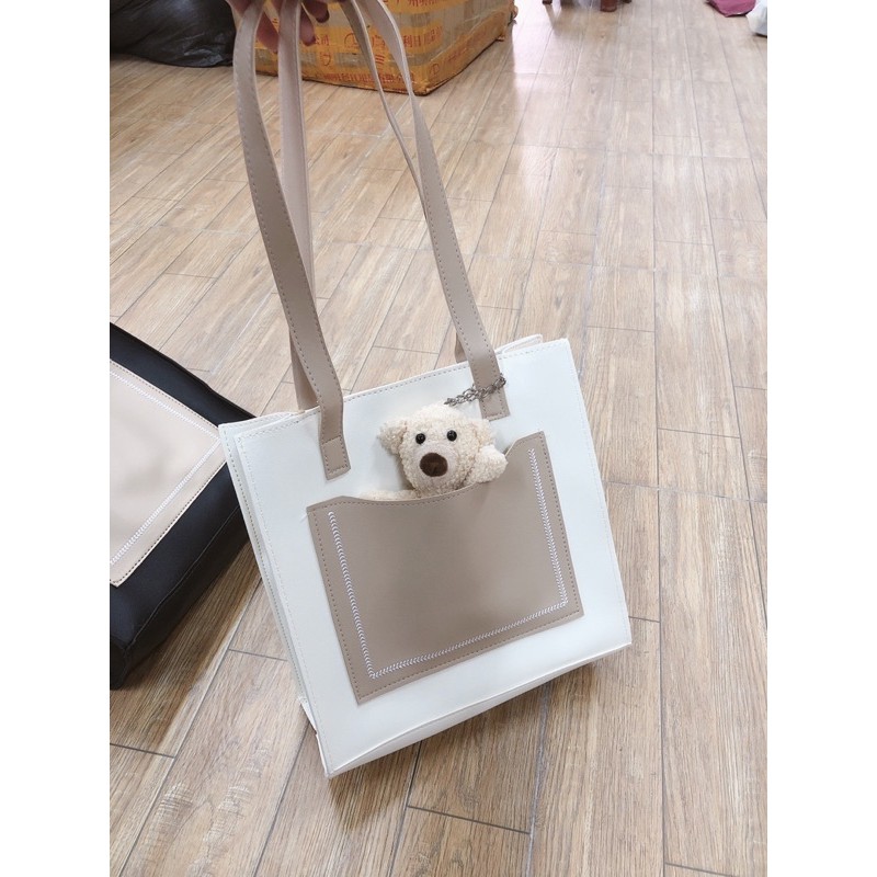 túi da kèm gấu , túi tote da dày dặn chắc chắn