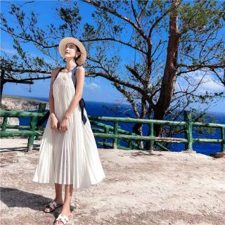 [Ship Ngay] Váy Maxi Trắng Xếp Ly, Váy Trắng Dây Lụa Xanh Hở Lưng Xinh Lung Linh