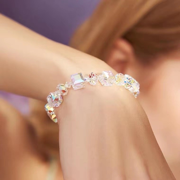 Vòng Tay Đính Pha Lê Vuông Thời Trang Cho Nữ
