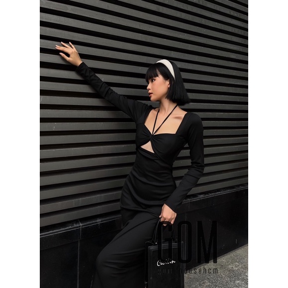 Đầm gân cột cổ dài (ảnh shop chụp)