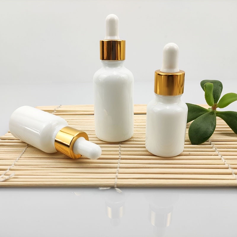 Chai chiếc serum thân trắng ngọc 30ml