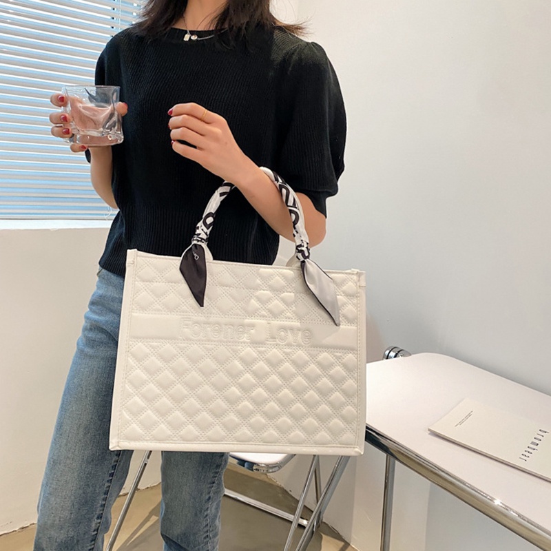 Túi xách IELGY kết cấu hình kim cương phối khăn lụa quấn tay cầm thời trang cho nữ