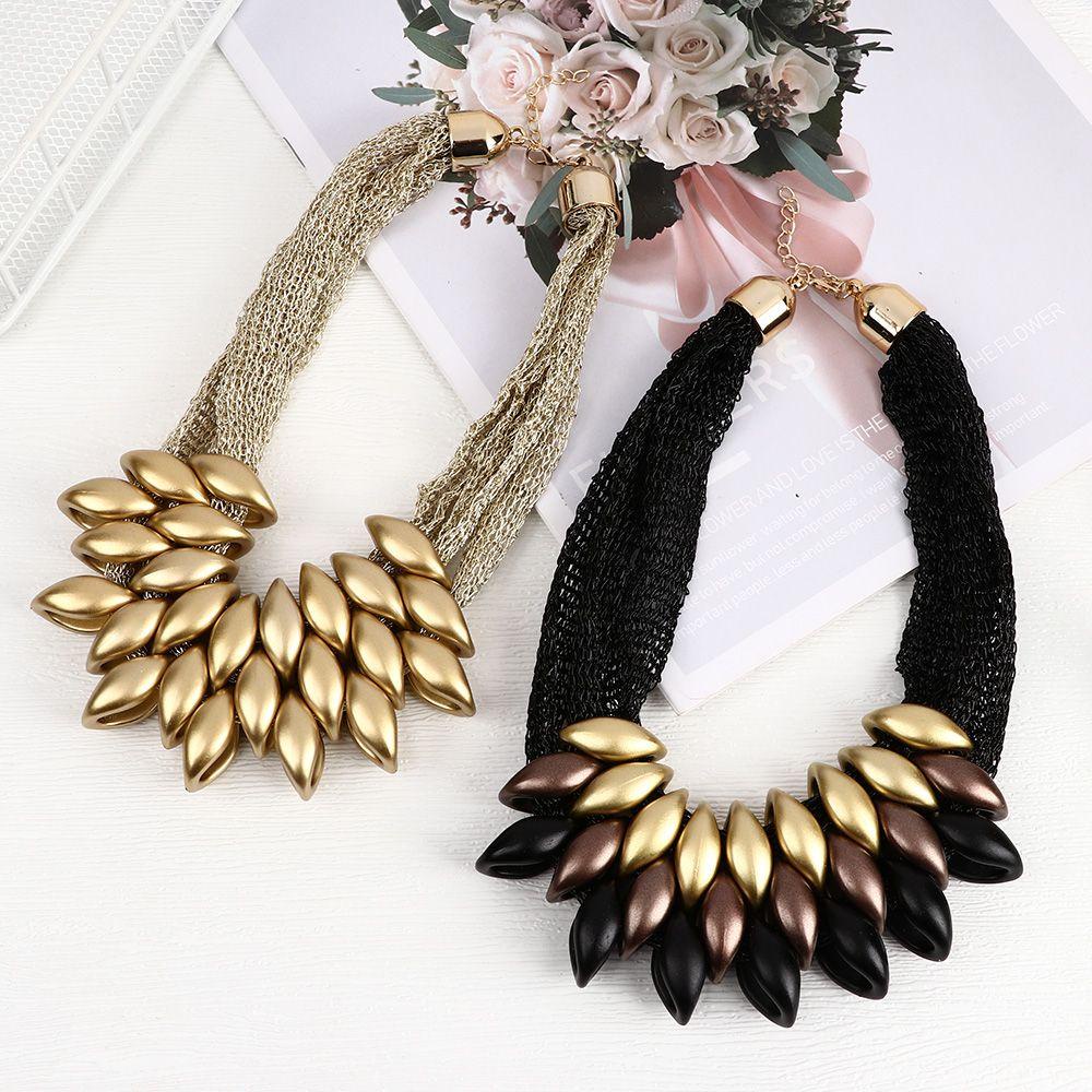Vòng Cổ Choker Nhiều Lớp Tua Rua Thời Trang