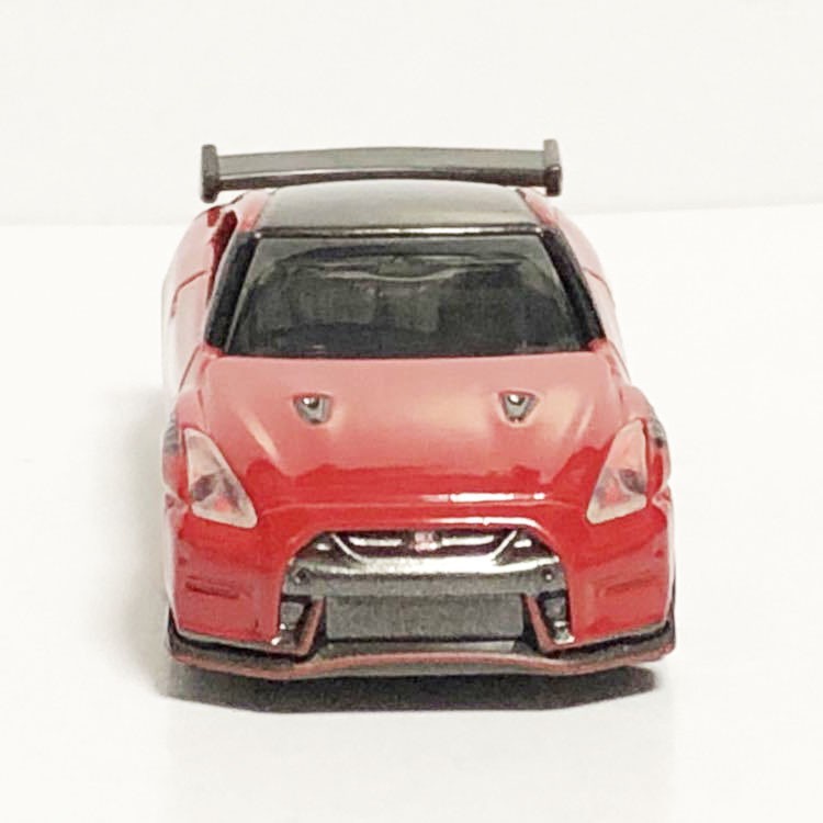 Xe ô tô mô hình Tomica Nissan GT-R Nismo R35 tỷ lệ 1/62 (No Box)