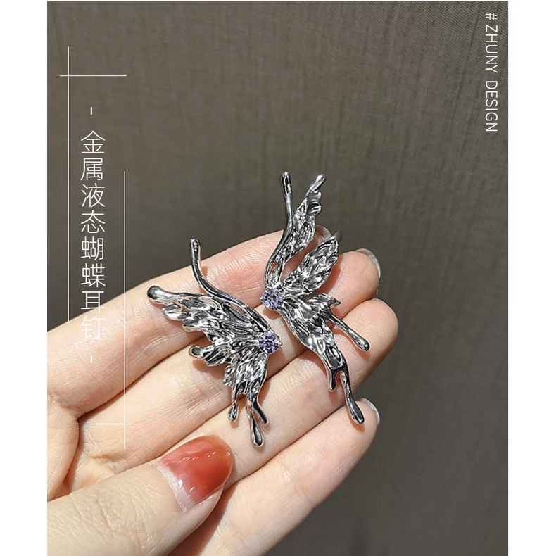 Khuyên tai kim loại kiểu bướm độc đáo