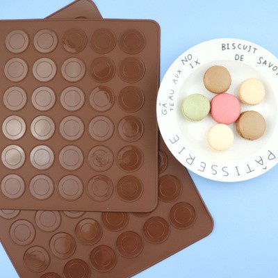 Khuôn silicon nướng bánh macaron chống dính 30/48 lỗ tiện dụng ở nhà bếp