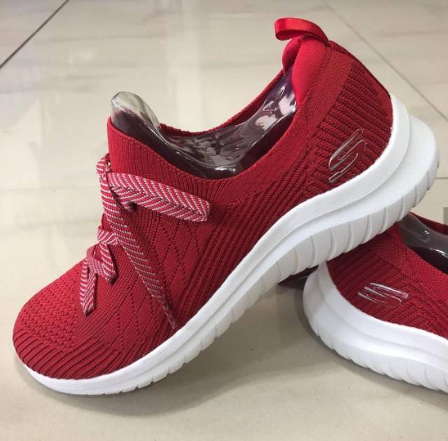 Skechers Giày Búp Bê Thời Trang Xinh Xắn Cho Nữ