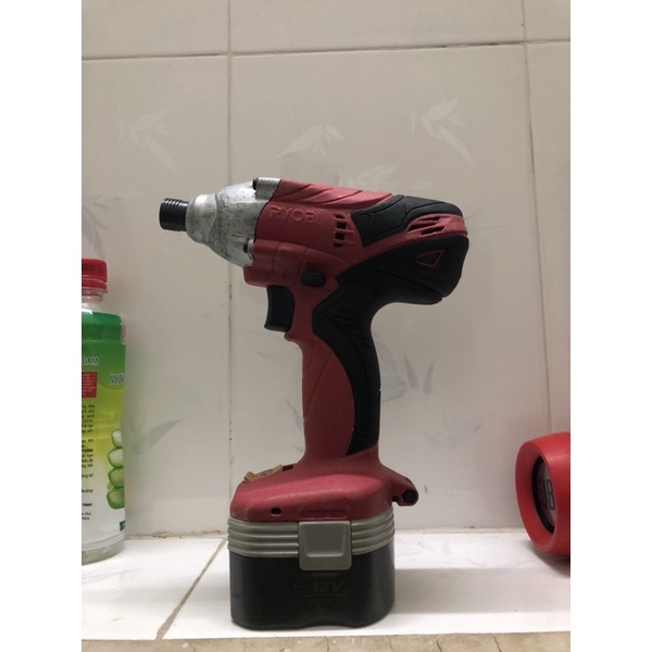 Máy bắn vít ryobi 12v