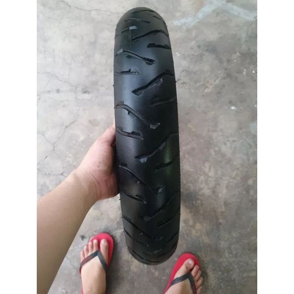 Lốp vỏ xe máy 100/90-19 và 110/80-19 và 120/70-19. hàng cao cấp đủ loại. lốp cũ tháo xe còn đẹp. giá cực rẻ