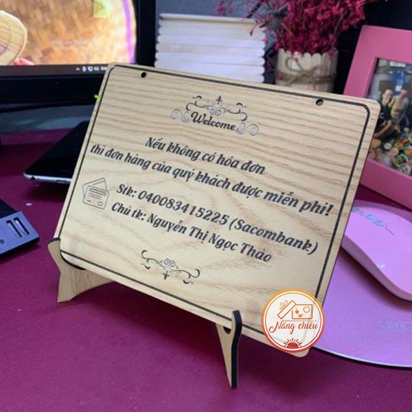 Biển ghi chú để bàn dành cho các shop bán hàng kèm chân đứng - Bảng gỗ thiết kế và khắc chữ theo yêu cầu