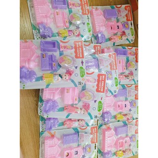 Bộ đồ chơi búp bê cho bé 3 tuổi