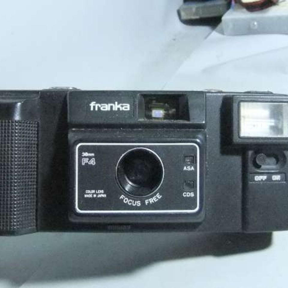 Bộ sưu tập sử dụng phim của những năm 80, máy ảnh rangefinder cũ