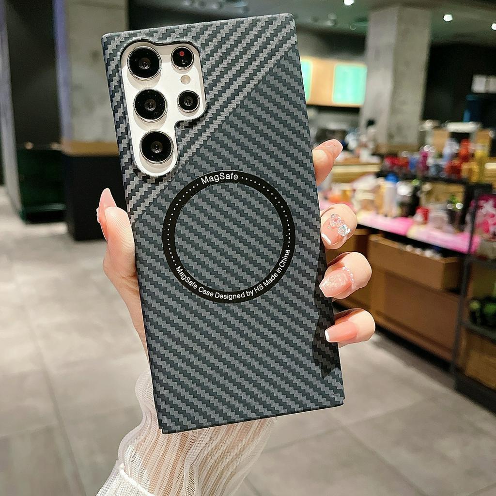 Ốp Lưng Samsung S23 Ultra / S23 Plus / S22 Ultra Vân Carbon Từ Tính Hỗ Trợ Sạc Không Dây - BUM STORE GALAXY CASE