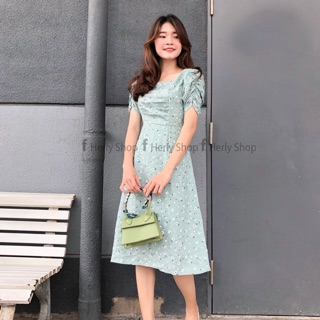 Đầm midi hoa nhí tay nhúng