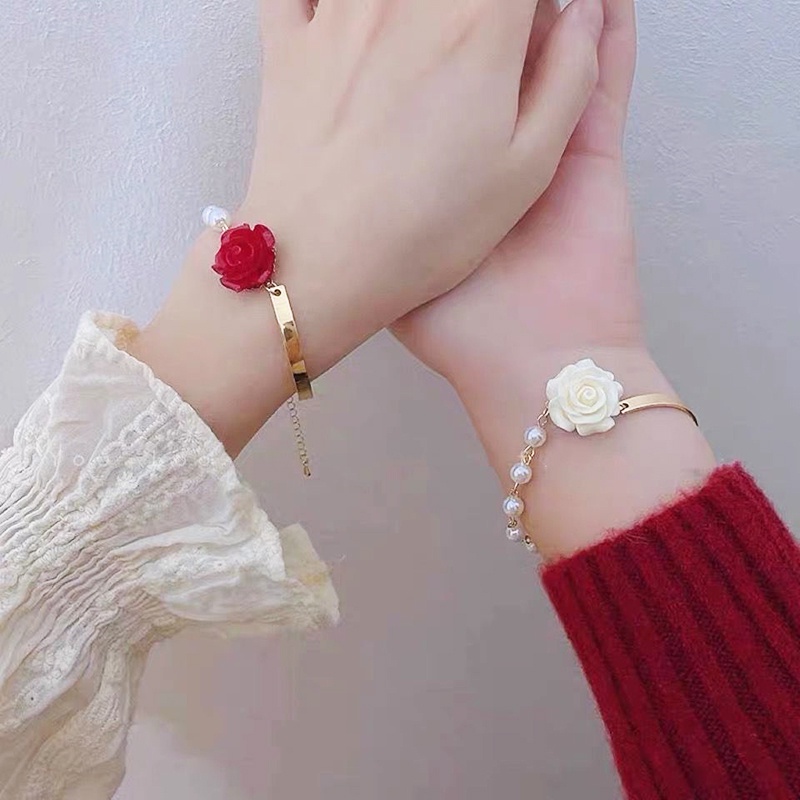 Vòng Tay Đính Hạt Ngọc Trai Hình Hoa/Bướm Màu Vàng/Trắng Phong Cách Hàn Quốc Dễ Thương Chất Lượng Cao 2022
