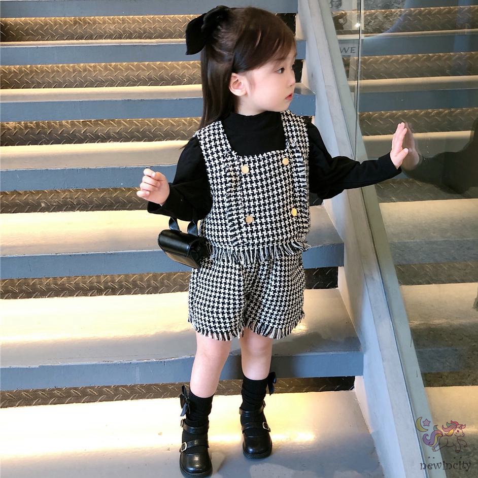 Bộ áo sát nách + quần short kẻ sọc phối tua rua thời trang thu đông cho bé gái