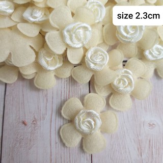 Hoa trang trí size 2.3cm đến 3 cm(20cái /7k)
