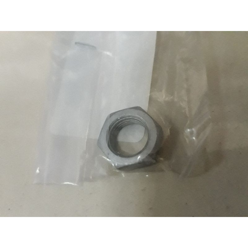 ốc nồi trước xe ga Yamaha