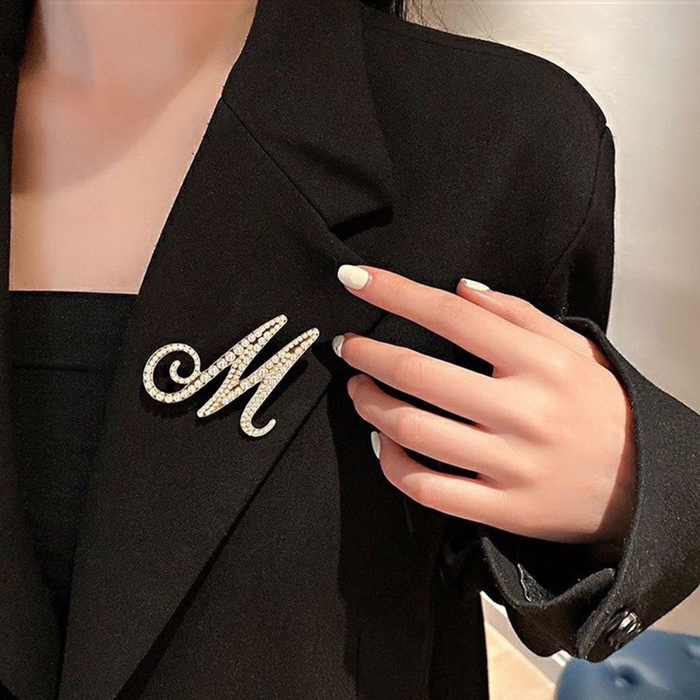 Ghim Cài Áo Hình Chữ Cái Đính Ngọc Trai Nhân Tạo Thời Trang