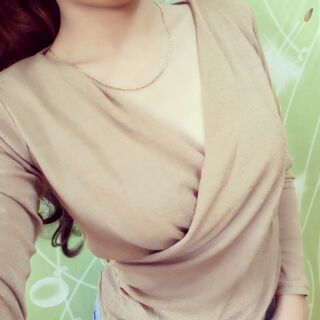 Áo nhũ chéo cổ tim