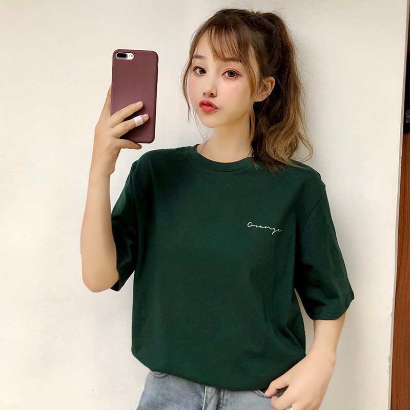 Áo thun tay ngắn form rộng theo phong cách Hàn Quốc