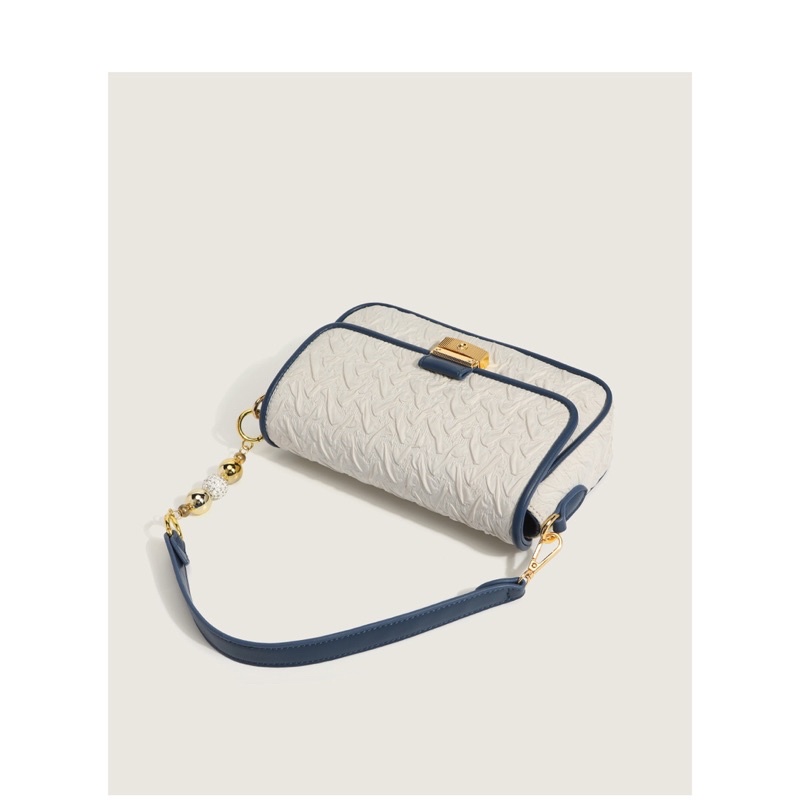 [SẴN] Túi kẹp nách vân sóng nổi dây charm nữ tính_kèm 2 dây đeo dài/ngắn