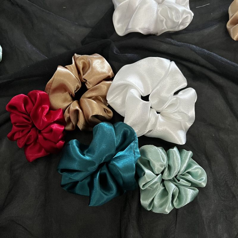 Cột tóc scrunchies lụa satin