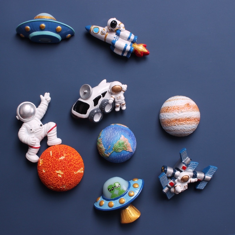 Nam châm hít dán dính trang trí tủ lạnh, tủ sắt chủ đề Vũ trụ hình ảnh Phi hành gia, hành tinh và trái đất.