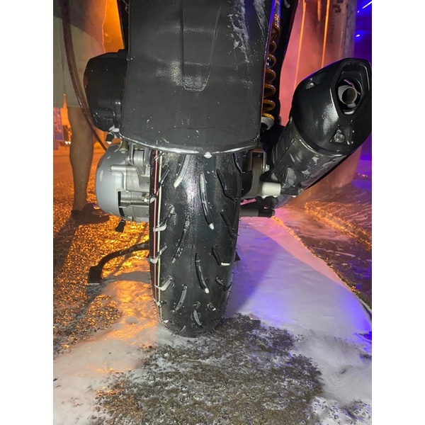 Lốp Bridgestone cho SH 100/80-16 120/80-16