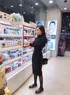 Váy body cao cổ len