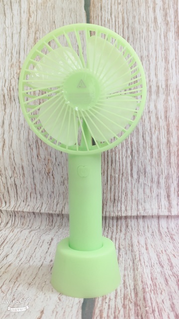 Quạt Cầm tay Mini tích điện, có đế để bàn cao cấp | BigBuy360 - bigbuy360.vn