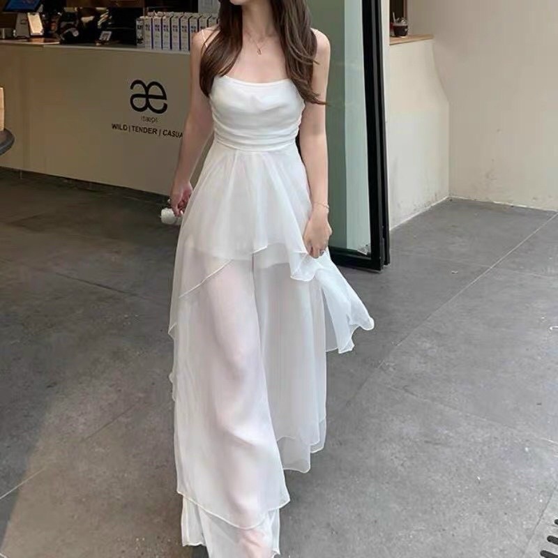 Jumpsuit trắng 2 dây dáng dài