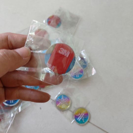 Tem Titan logo Yamaha Đường Kính 3cm, 4cm, 6cm Hình Tròn Có Sẵn Keo Dán