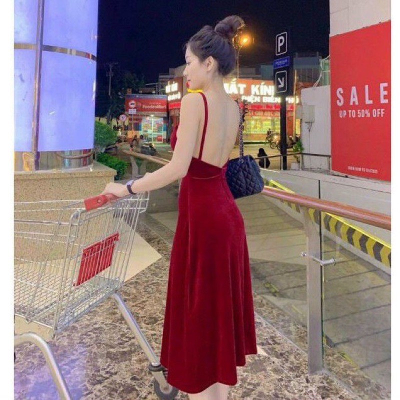 Đầm 2 dây nhung dài hở lưng sexy bao chất CCSR