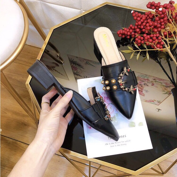 Giày sục nữ cao 2cm Bánh bèo, Giày  cao gót nữ đế vuông thời trang mũi nhọn nơ đá màu đen | BigBuy360 - bigbuy360.vn