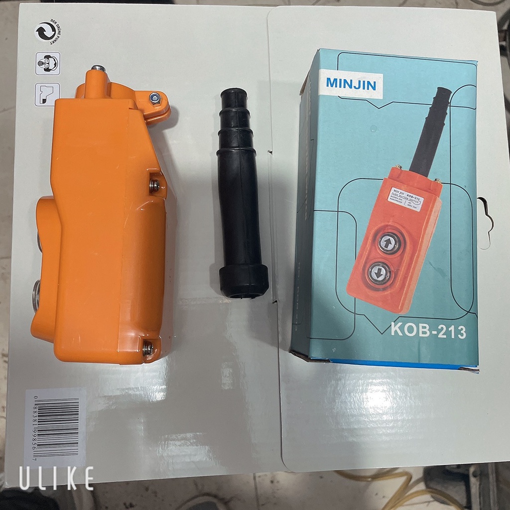 Công tắc máy tời  điện KOB - 213 chống bụi, kín nước đảo chiều trực tiếp điều khiển động cơ điện