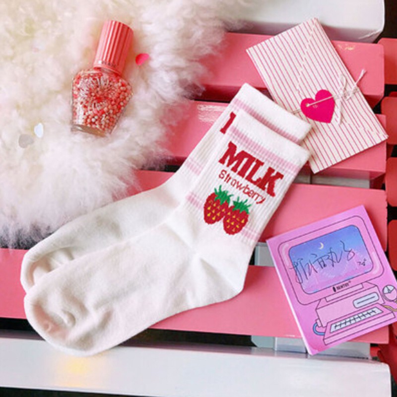 Tất Cotton hoạ tiết dâu tây đáng yêu