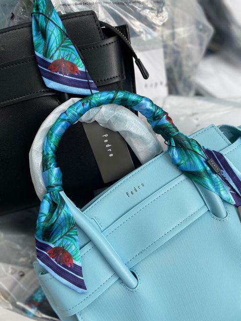 PEDRO CÔNG SỞ PHỐI KHĂN👑