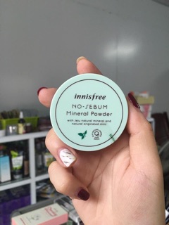 Phấn phủ kiềm dầu Innisfree No Sebum