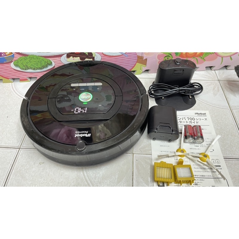 Robot hút bụi quét nhà thông minh