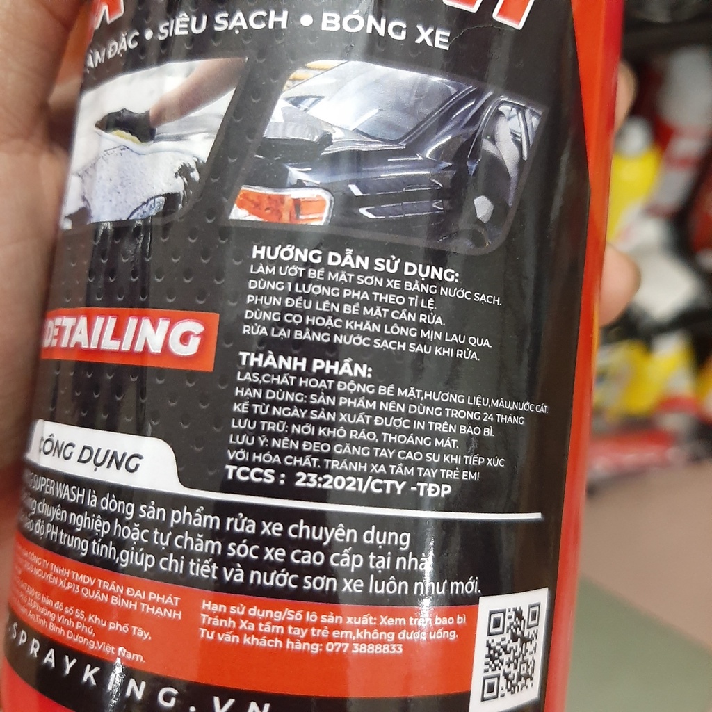 Xà bông rửa xe bọt tuyết, nước rửa xe Sprayking Super Wash 1 Lít kèm bao tay rửa xe 2 mặt
