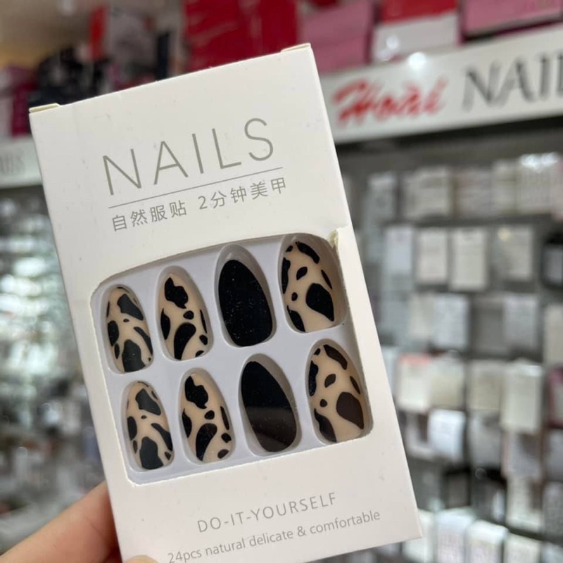 Bộ móng tay giả nailbox 24 chiếc (tặng kèm keo dũa)