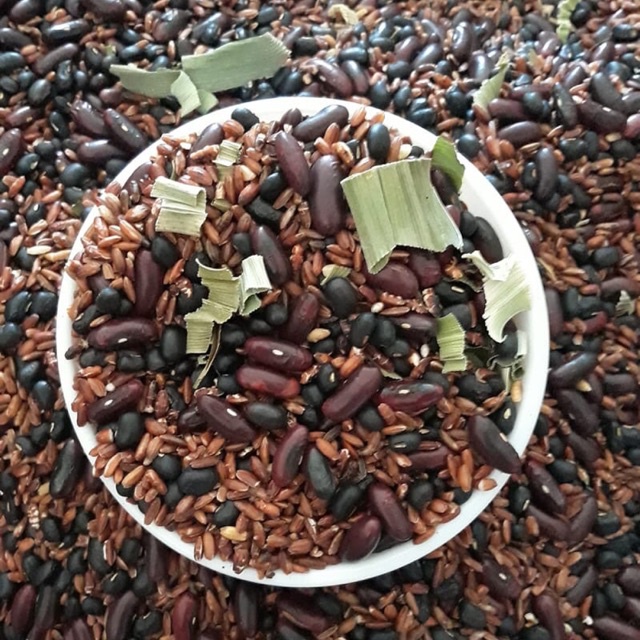 Trà gạo lứt đậu đen Bếp Của Mẹ Onici nguyên liệu nấu trà gạo lứt loại 1 cao cấp