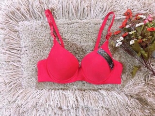 Áo ngực giá 180k/1c
