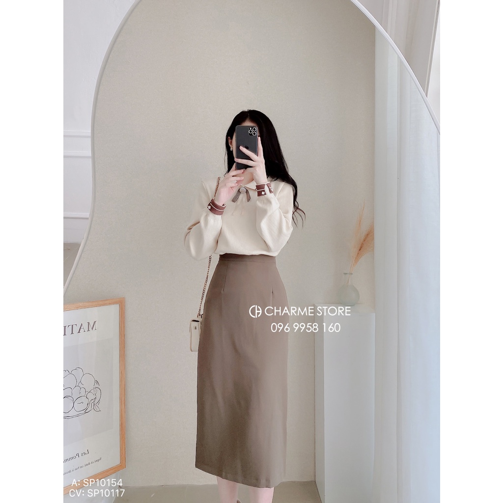 Áo len nữ cổ đính nơ Charme 10154