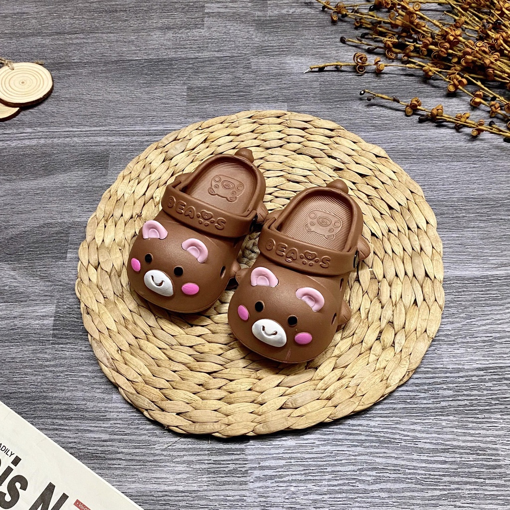 Dép sục cho bé hình gấu mang được 2 kiểu siêu cute - TT423